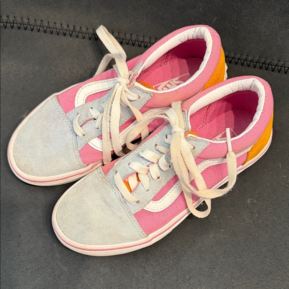Vans Pink, Gray & Yellow Low-Top Skate Sneakers like New 2.5